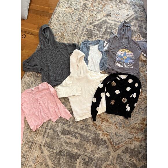 Lot of 12 Girls Sweaters/Hoodies From Multiple Brands and Sizes from 10-14 - Picture 2 of 2